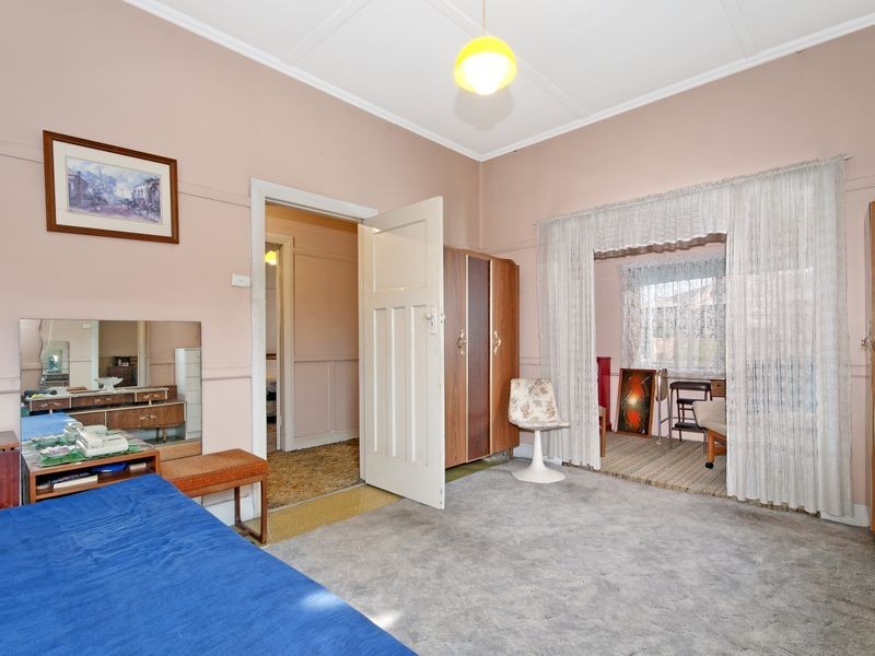 99 Woodville Rd, Granville NSW 2142