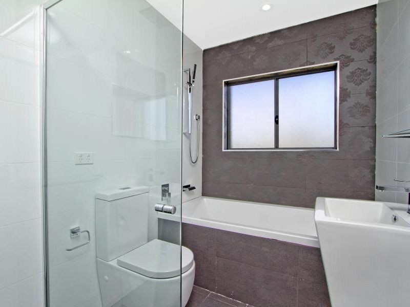 18 Earl Street, Merrylands NSW 2160