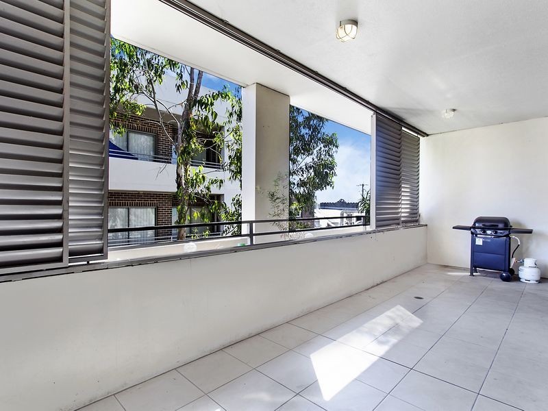 1/5a Russel Street, Granville NSW 2142