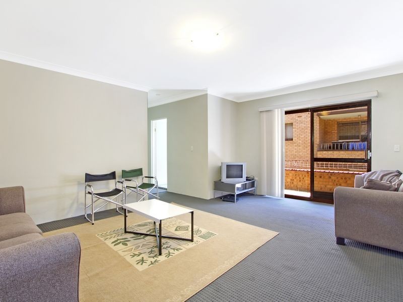 2/19 Caroline Street, Westmead NSW 2145