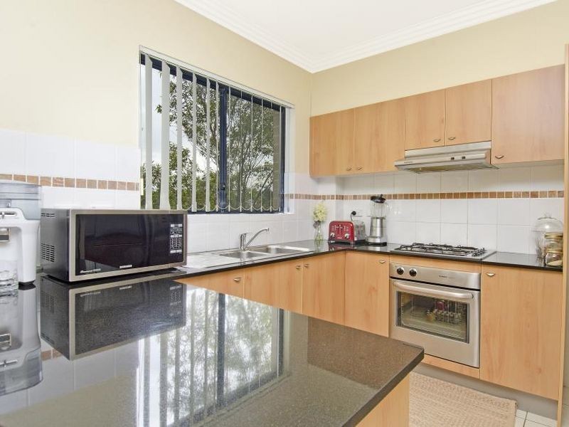 12/22 Blaxcell Street, Granville NSW 2142