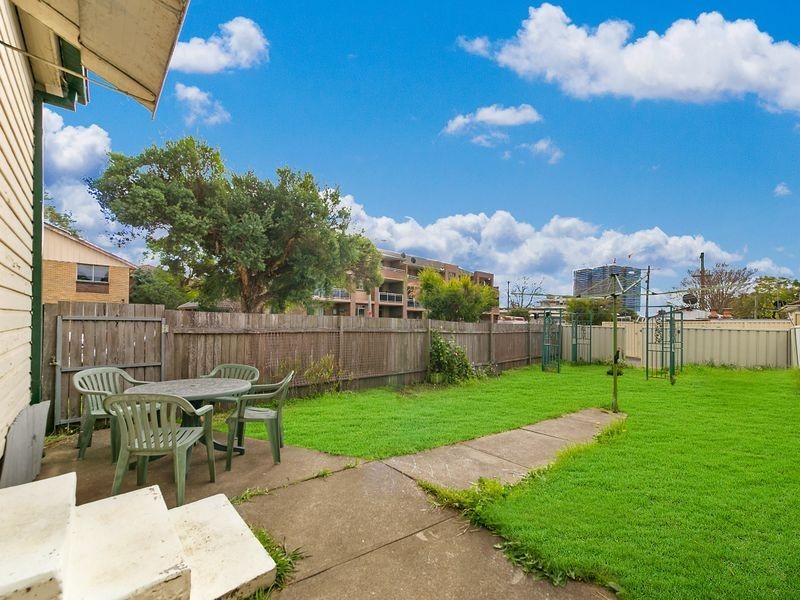 19 First Street, Granville NSW 2142
