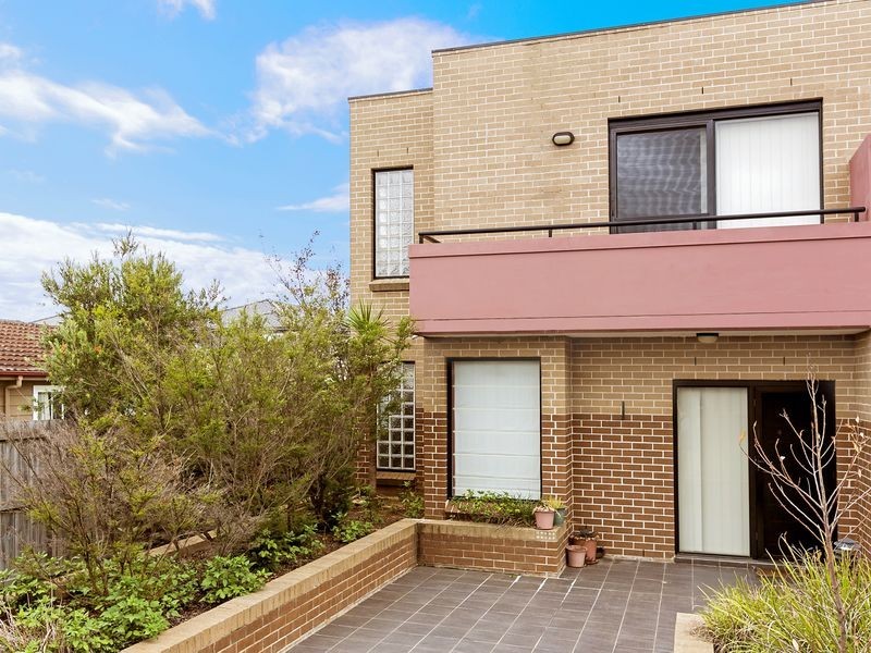 8/9-11 Kimberley Street, Merrylands NSW 2160