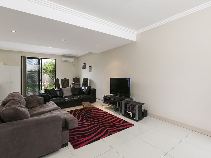 8/9-11 Kimberley Street, Merrylands NSW 2160
