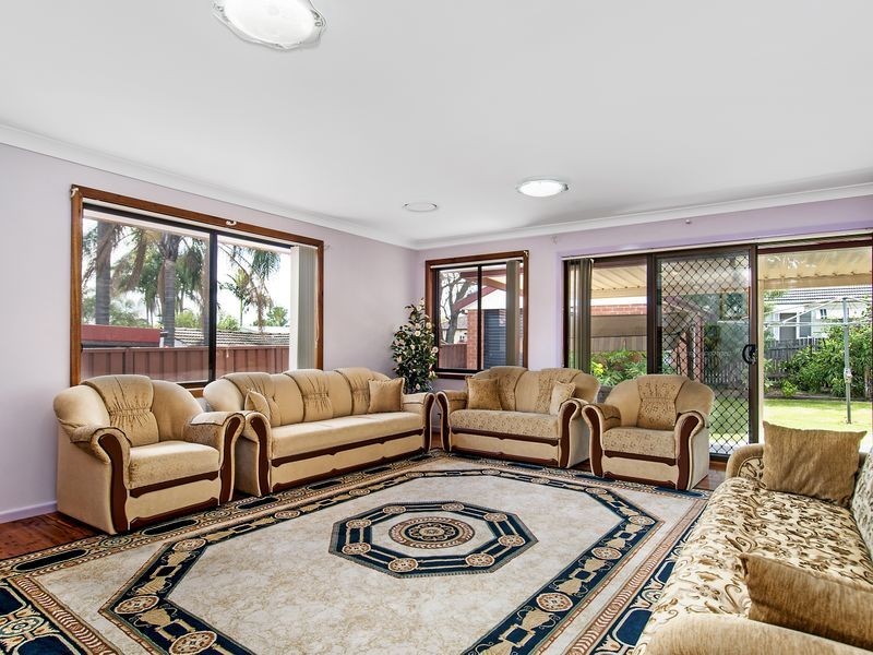 21 Strickland Road, Guildford NSW 2161