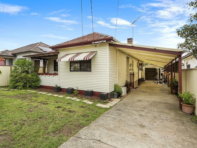 18 Excelsior Street, Merrylands NSW 2160