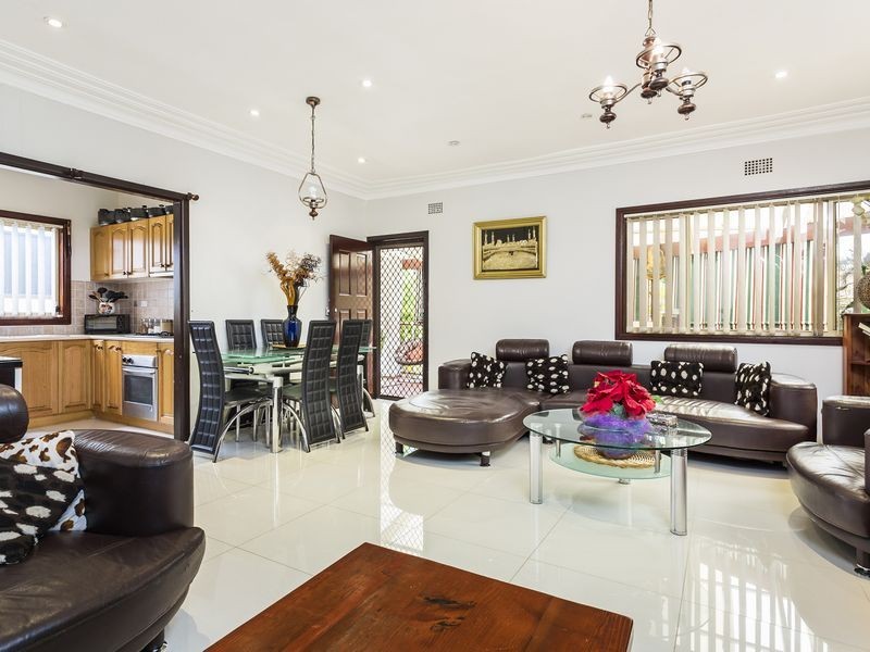 18 Excelsior Street, Merrylands NSW 2160