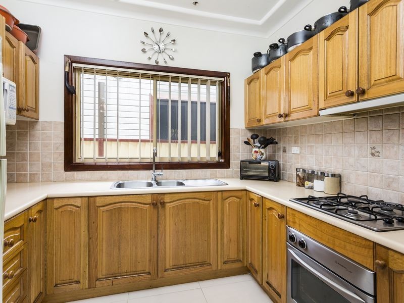 18 Excelsior Street, Merrylands NSW 2160