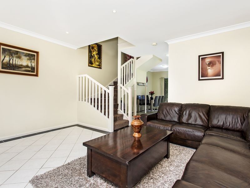 10/102-106 Lackey Street, Merrylands NSW 2160