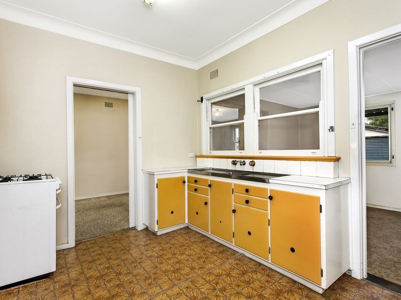 17 Strickland Road, Guildford NSW 2161