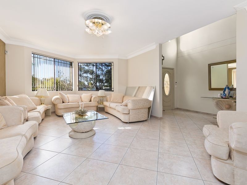 7 Churchill Street, Guildford NSW 2161