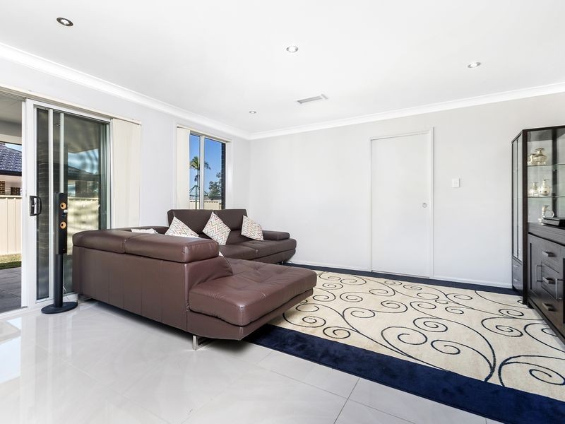 19a Haig Avenue, Georges Hall NSW 2198