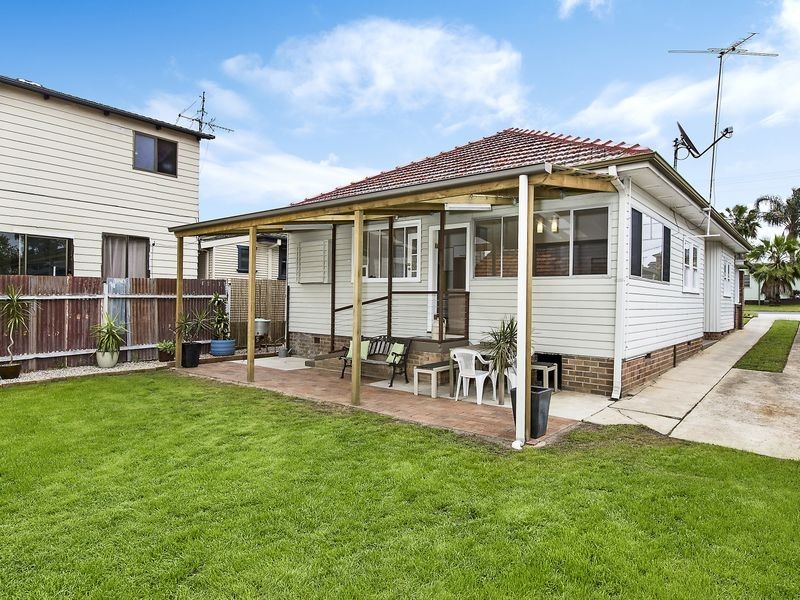 5 Robertson Street, Merrylands NSW 2160