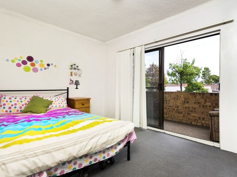 1/22 Louis Street, Granville NSW 2142