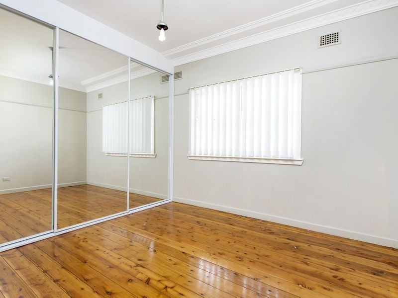 26 Locksley Avenue, Merrylands NSW 2160