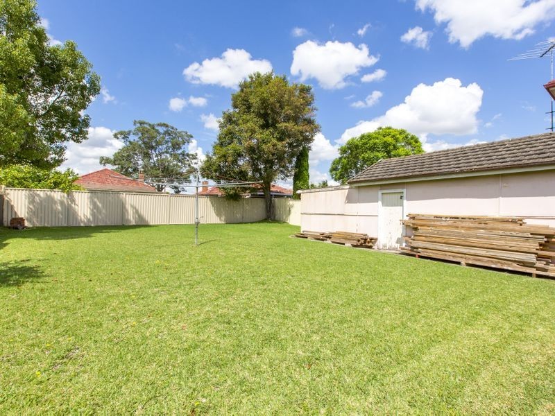 26 Locksley Avenue, Merrylands NSW 2160
