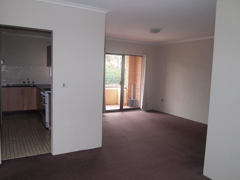 4/8 Mary Street, Granville NSW 2142