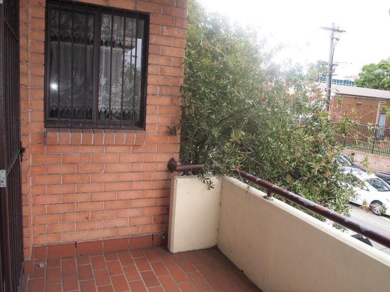 4/8 Mary Street, Granville NSW 2142