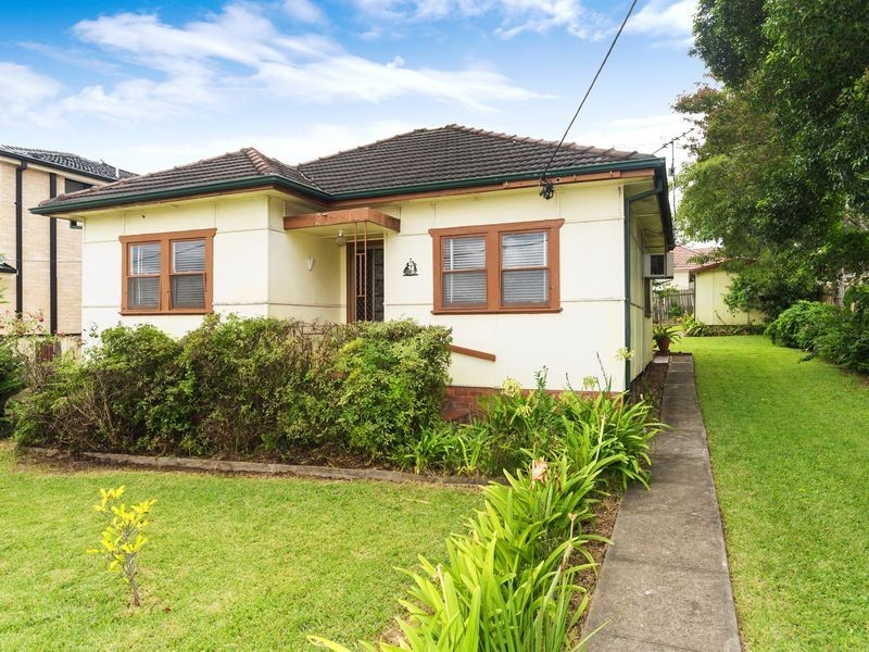 15 Leigh Street, Merrylands NSW 2160