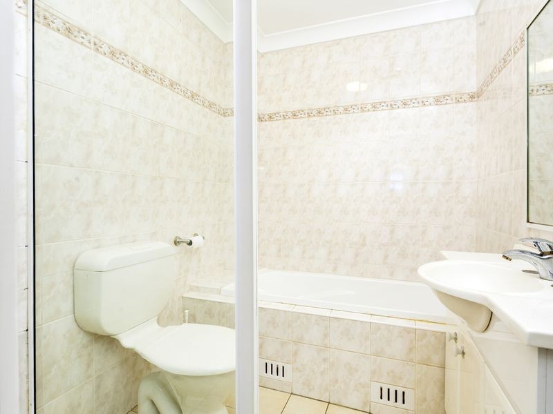 2/162 William Street, Granville NSW 2142