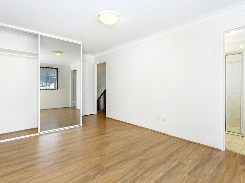 2/162 William Street, Granville NSW 2142