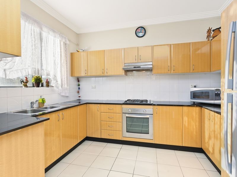 10/12-14 Mombri Street, Merrylands NSW 2160