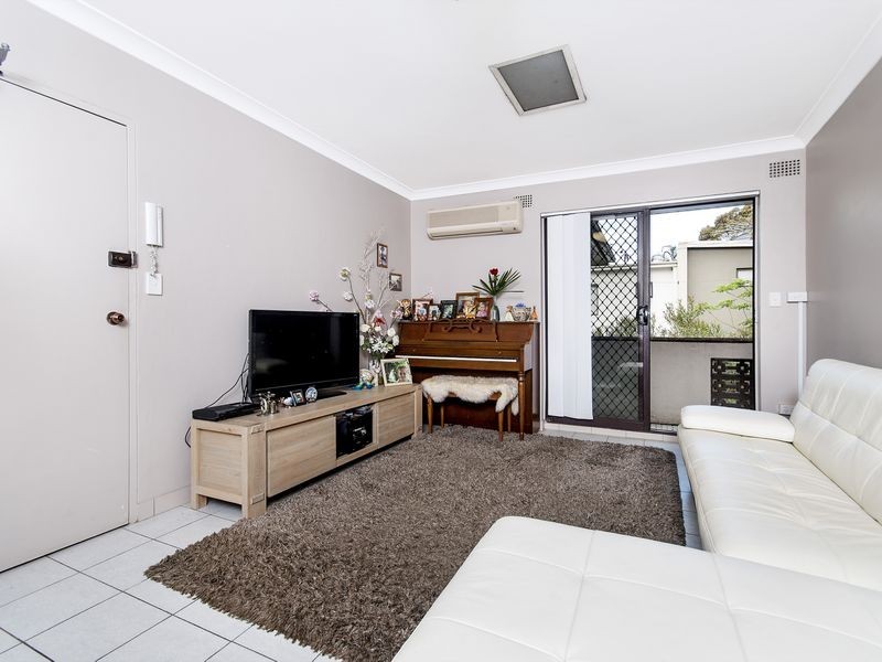 8/142 Railway Street, Granville NSW 2142