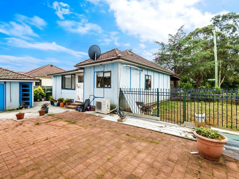 64 Stuart Street, Granville NSW 2142