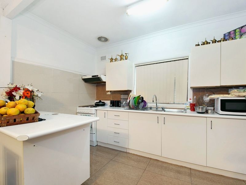 19 Strickland Road, Guildford NSW 2161