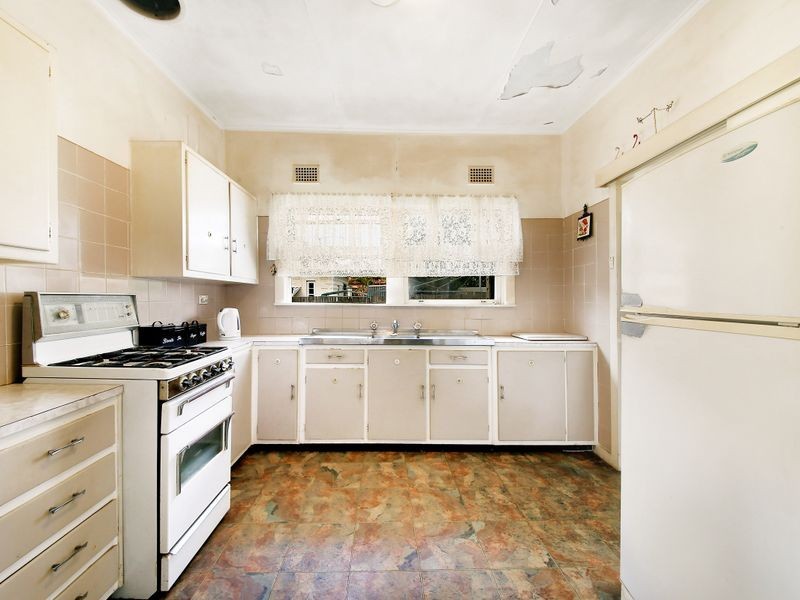 96 Railway Parade, Granville NSW 2142