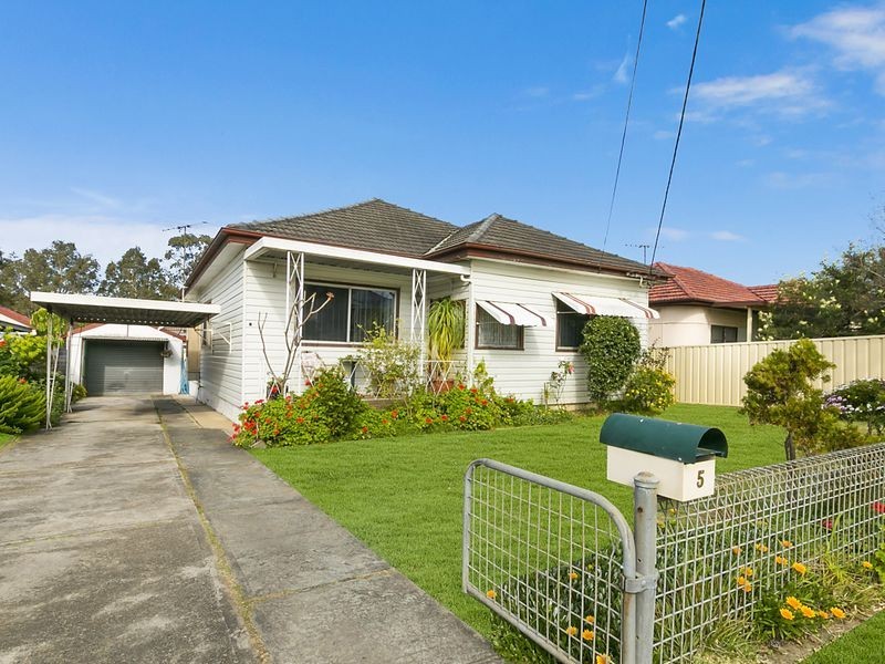 5 Nowra Street, Merrylands NSW 2160