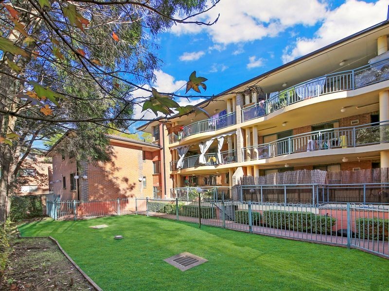 11/6-8 Paton Street, Merrylands NSW 2160
