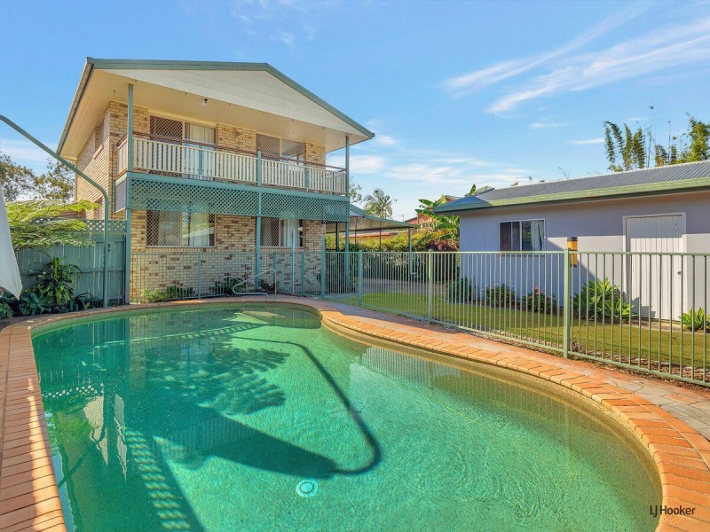 32 Philp Parade, Tweed Heads South NSW 2486