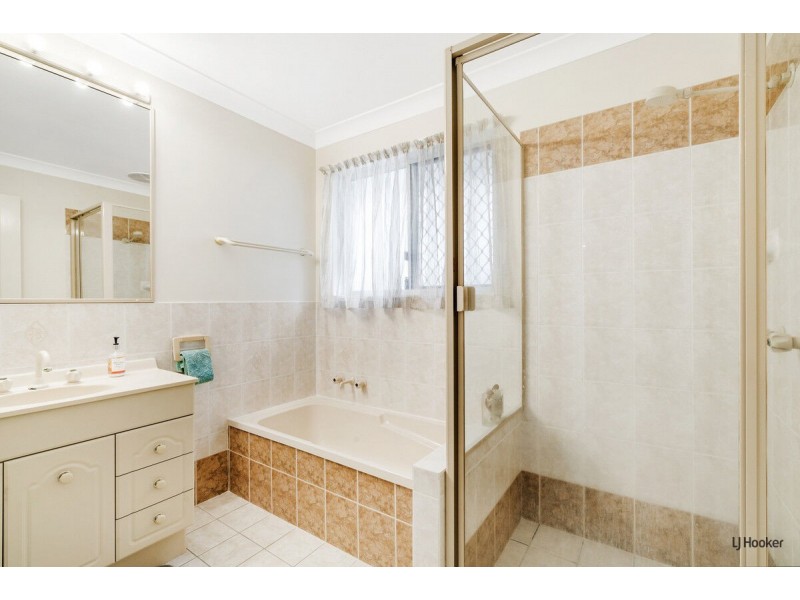 28 Champagne Drive, Tweed Heads South NSW 2486