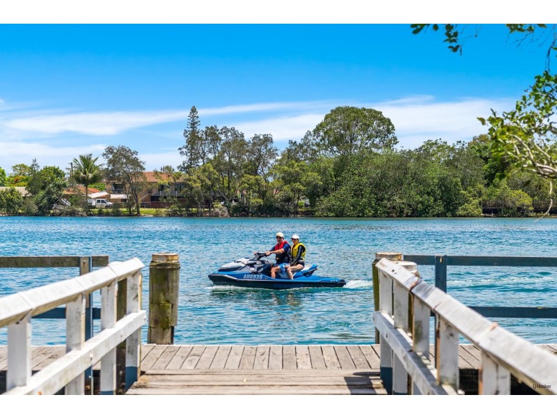 7 Russell Way, Tweed Heads South NSW 2486