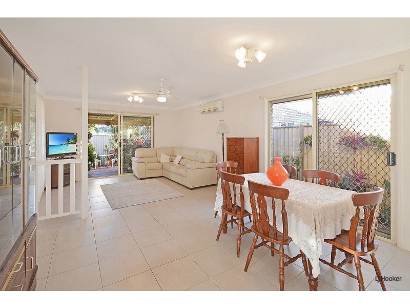 8/15 Avondale Drive, Banora Point NSW 2486