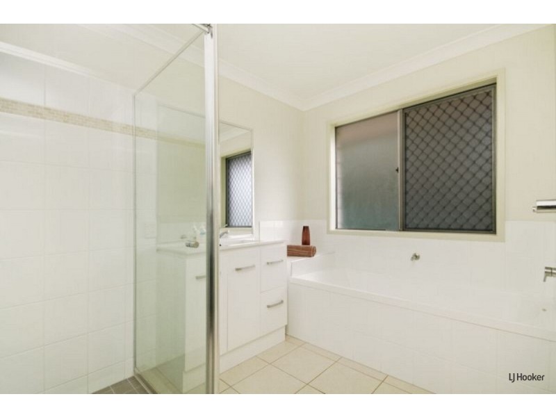 9 Belah Court, Banora Point NSW 2486