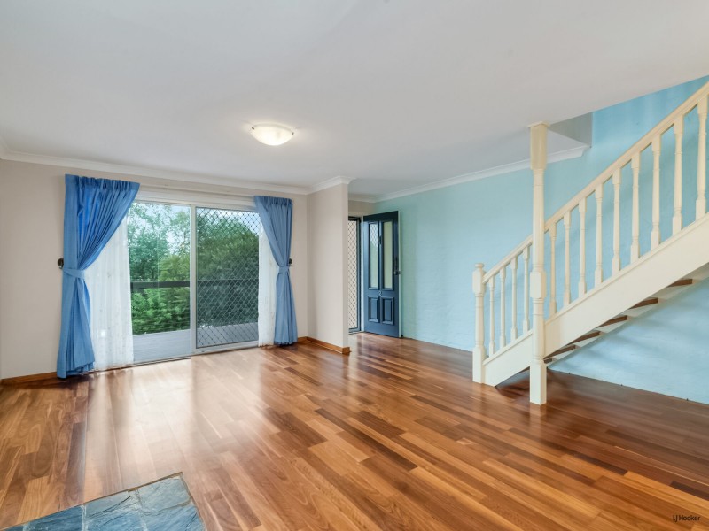 2/37 Bimbadeen Avenue, Banora Point NSW 2486