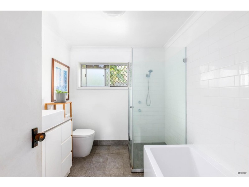 28 Rutledge Street, Coolangatta QLD 4225