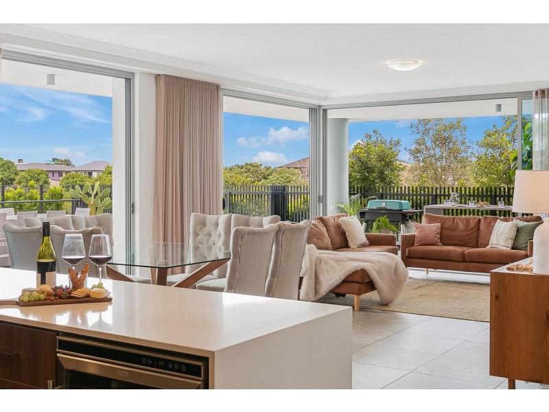 3001/397 Christine Avenue, Varsity Lakes QLD 4227