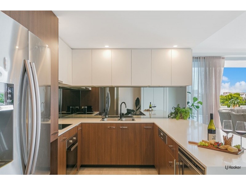 3001/397 Christine Avenue, Varsity Lakes QLD 4227