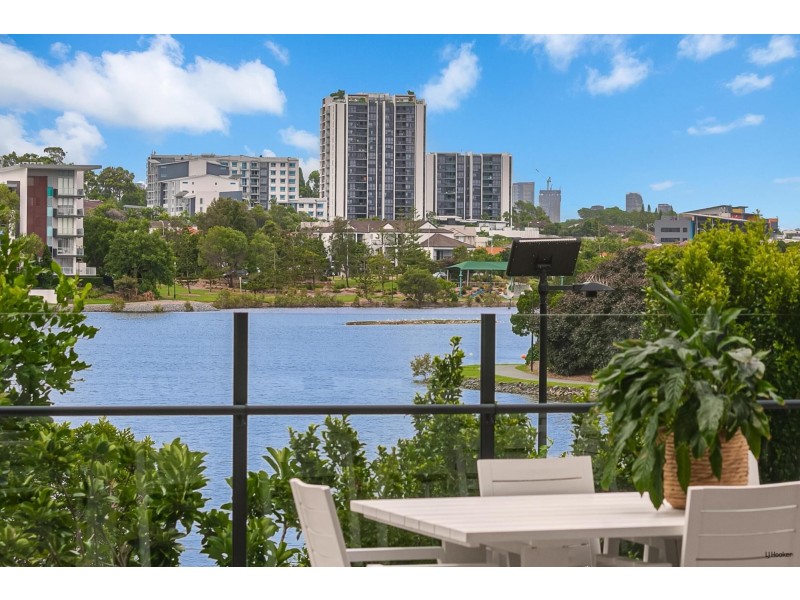 3001/397 Christine Avenue, Varsity Lakes QLD 4227