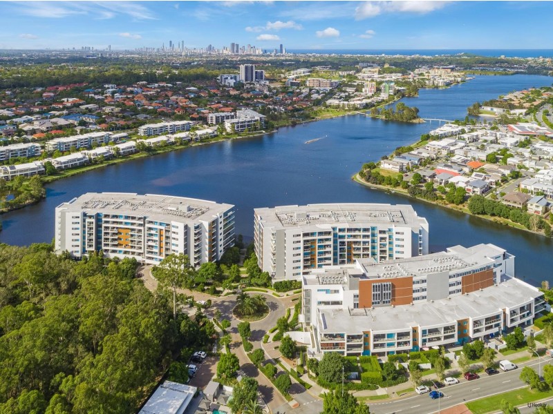 3001/397 Christine Avenue, Varsity Lakes QLD 4227