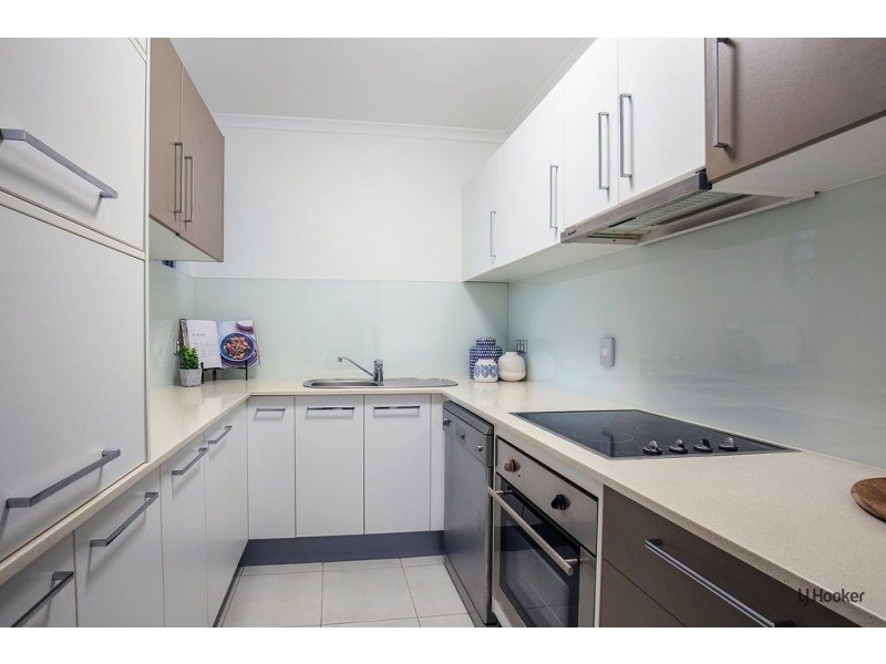 2/738 Pacific Parade, Currumbin QLD 4223