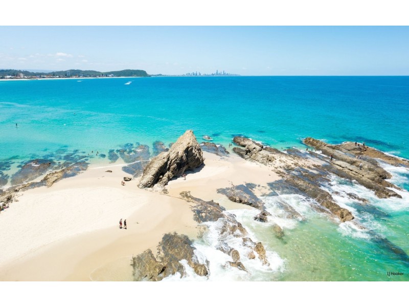 2/738 Pacific Parade, Currumbin QLD 4223