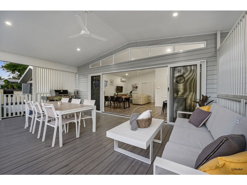 54 Riverside Drive, Tumbulgum NSW 2490