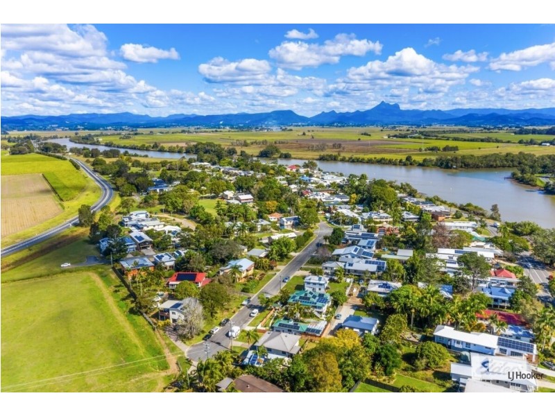 54 Riverside Drive, Tumbulgum NSW 2490