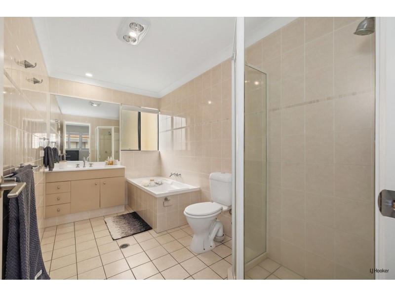 8/33 Dixon Street, Coolangatta QLD 4225