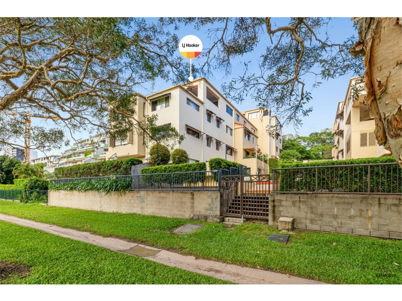 8/33 Dixon Street, Coolangatta QLD 4225