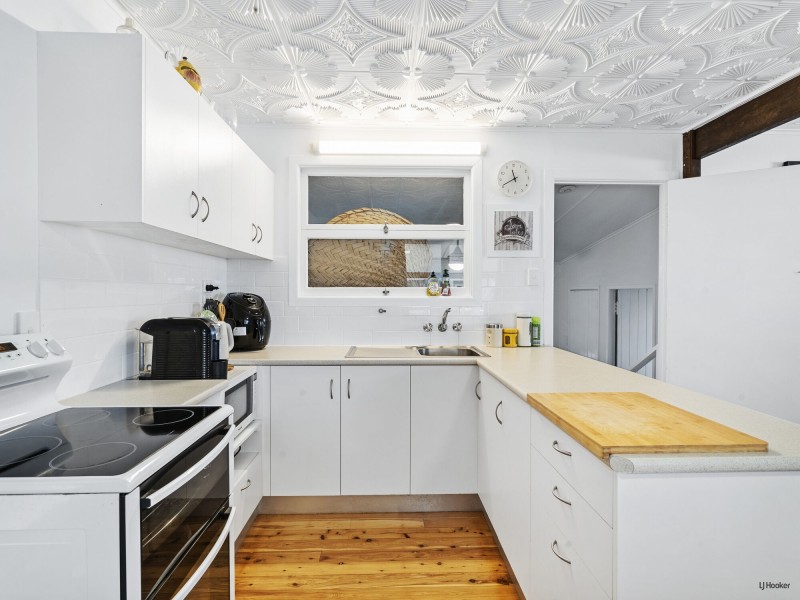 6 Floral Avenue, Tweed Heads South NSW 2486